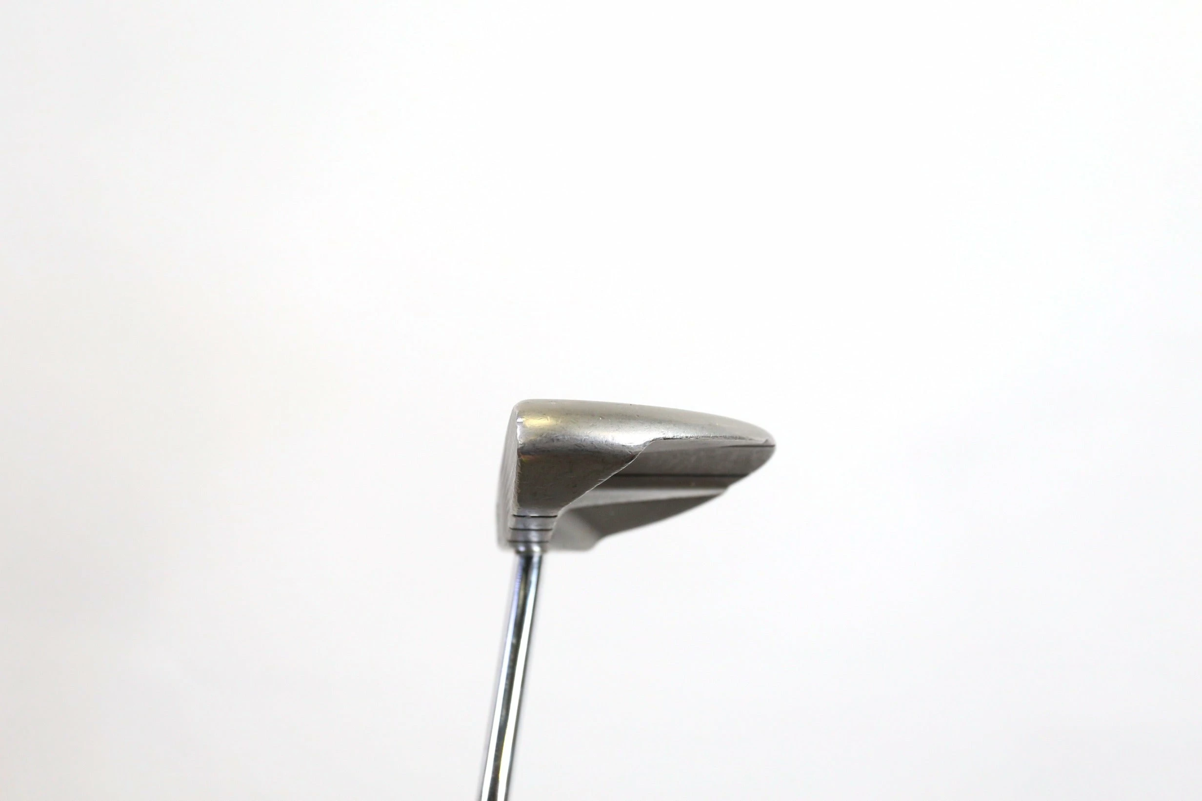 Cleveland Huntington Beach Soft 12 OS Putter RH 32.75 In Ultra Slim 1.0 Grip 7 Cleveland Huntington Beach Soft 12 OS Putter RH 32.75 In Ultra Slim 1.0 Grip - Image 5