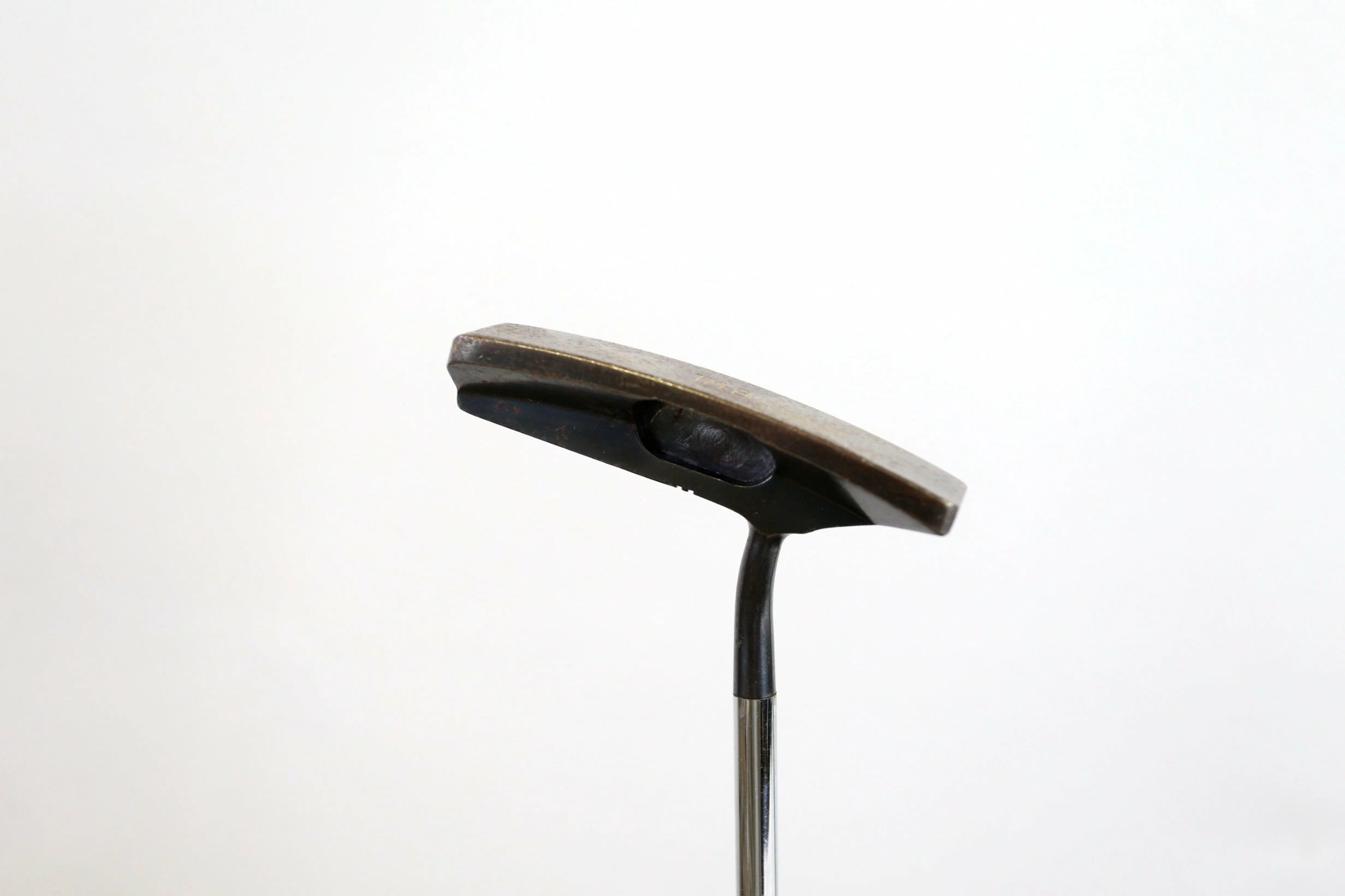 MaxFli Tad Moore TM-8 Putter RH 35 In Steel Shaft Golf Pride Pistol Grip 5 MaxFli Tad Moore TM-8 Putter RH 35 In Steel Shaft Golf Pride Pistol Grip - Image 3