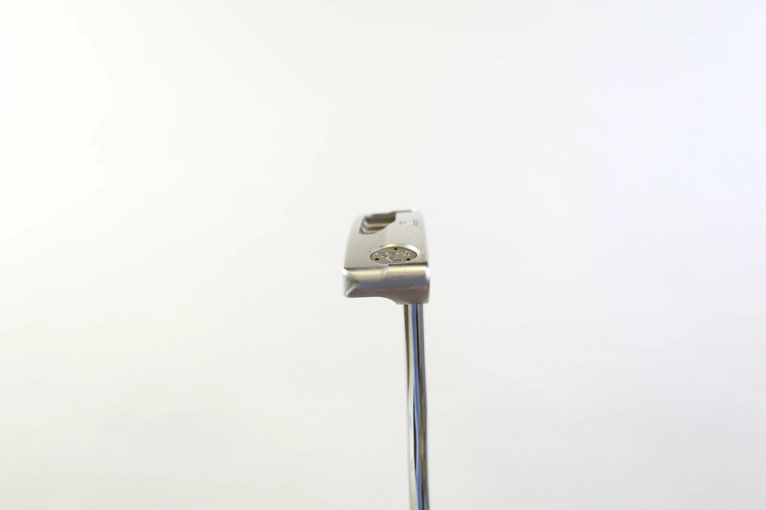 Edel E-3 Torque Balanced Platinum Belly Putter RH 41.5 In Steel Shaft Winn Grip 5 Edel E-3 Torque Balanced Platinum Belly Putter RH 41.5 In Steel Shaft Winn Grip - Image 3