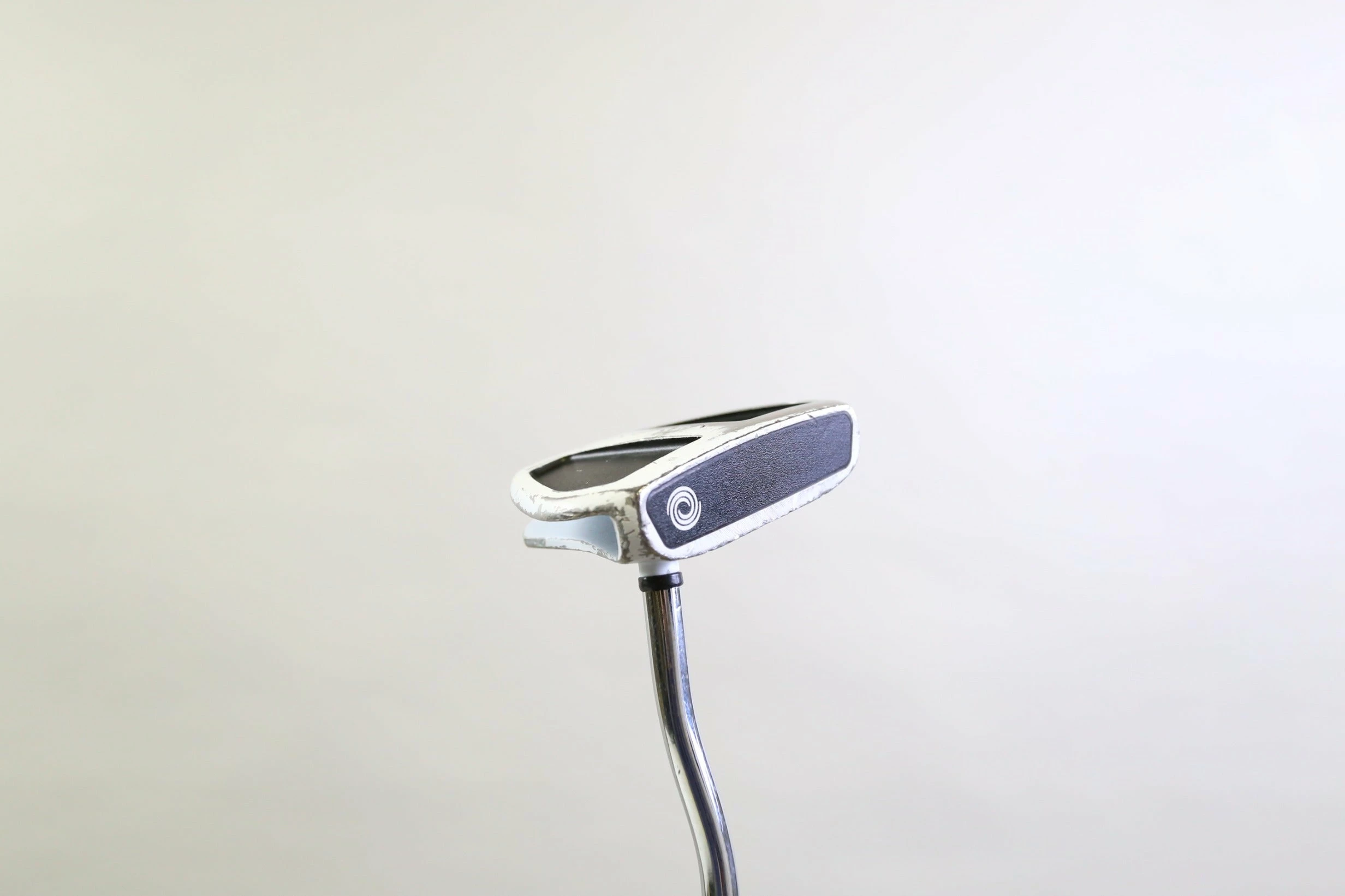 Odyssey Versa 2-Ball White Putter RH 31.5 In Steel Shaft Tour 3.0 Grip Mallet 5 Odyssey Versa 2-Ball White Putter RH 31.5 In Steel Shaft Tour 3.0 Grip Mallet - Image 3