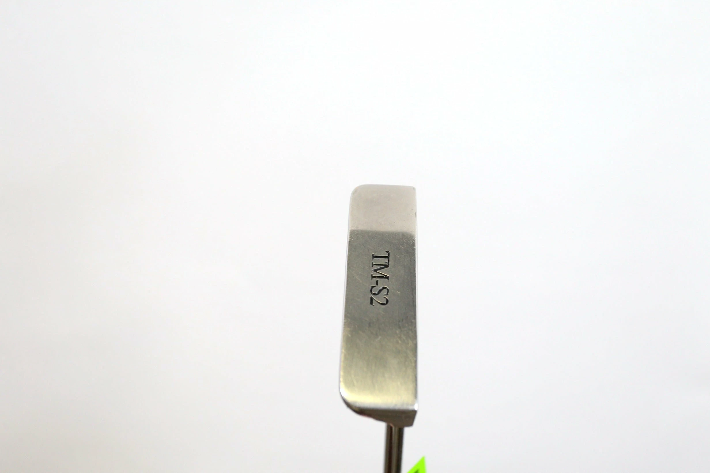 MaxFli Tad Moore TMS2 Putter RH 32.5 In Steel Shaft Royal Pistol Grip 3 MaxFli Tad Moore TMS2 Putter RH 32.5 In Steel Shaft Royal Pistol Grip