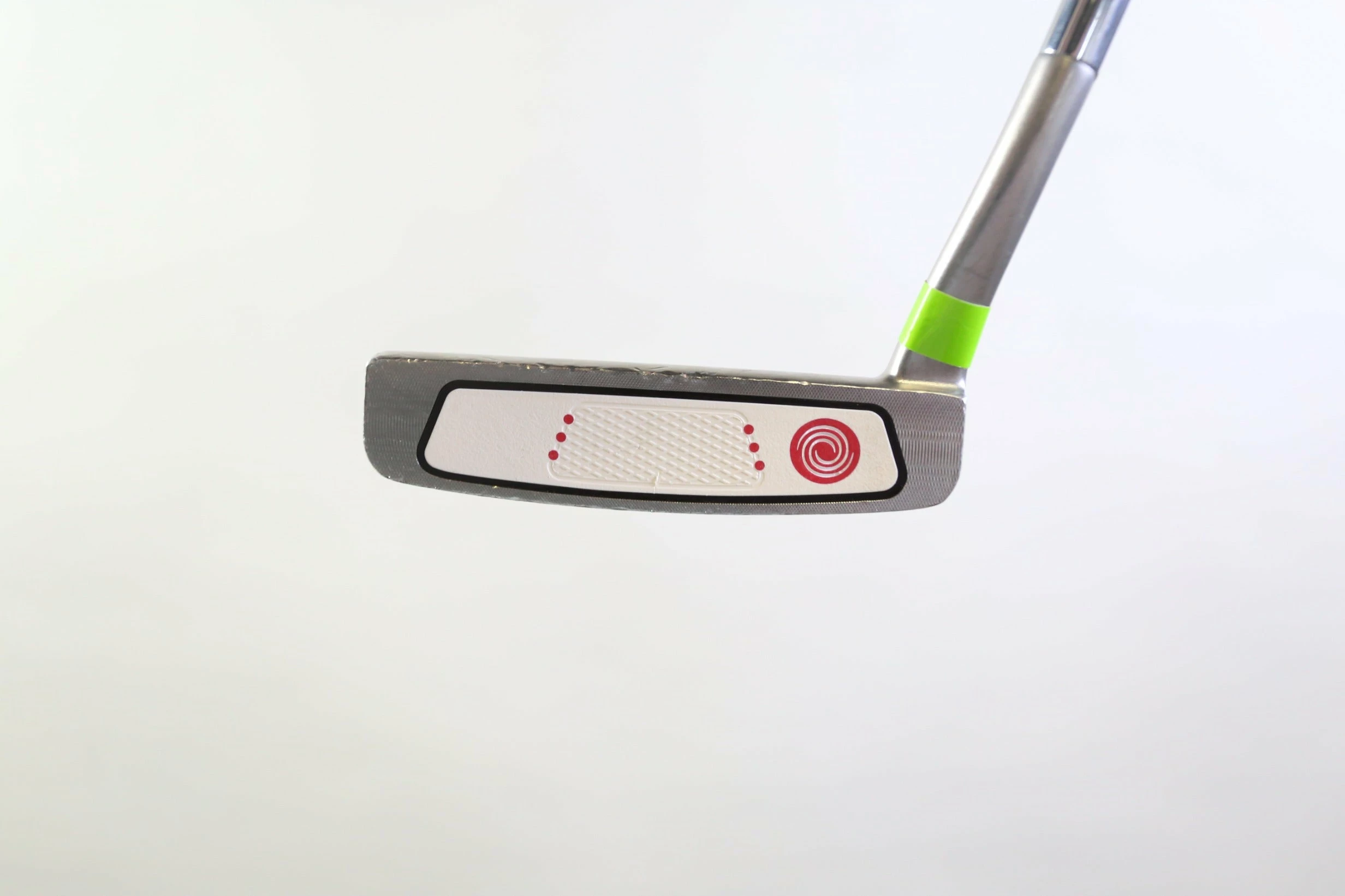 Odyssey White Hot XG #9 Putter RH 33.25 In Steel Shaft Oncourse Grip Mid-Mallet 6 Odyssey White Hot XG #9 Putter RH 33.25 In Steel Shaft Oncourse Grip Mid-Mallet - Image 4
