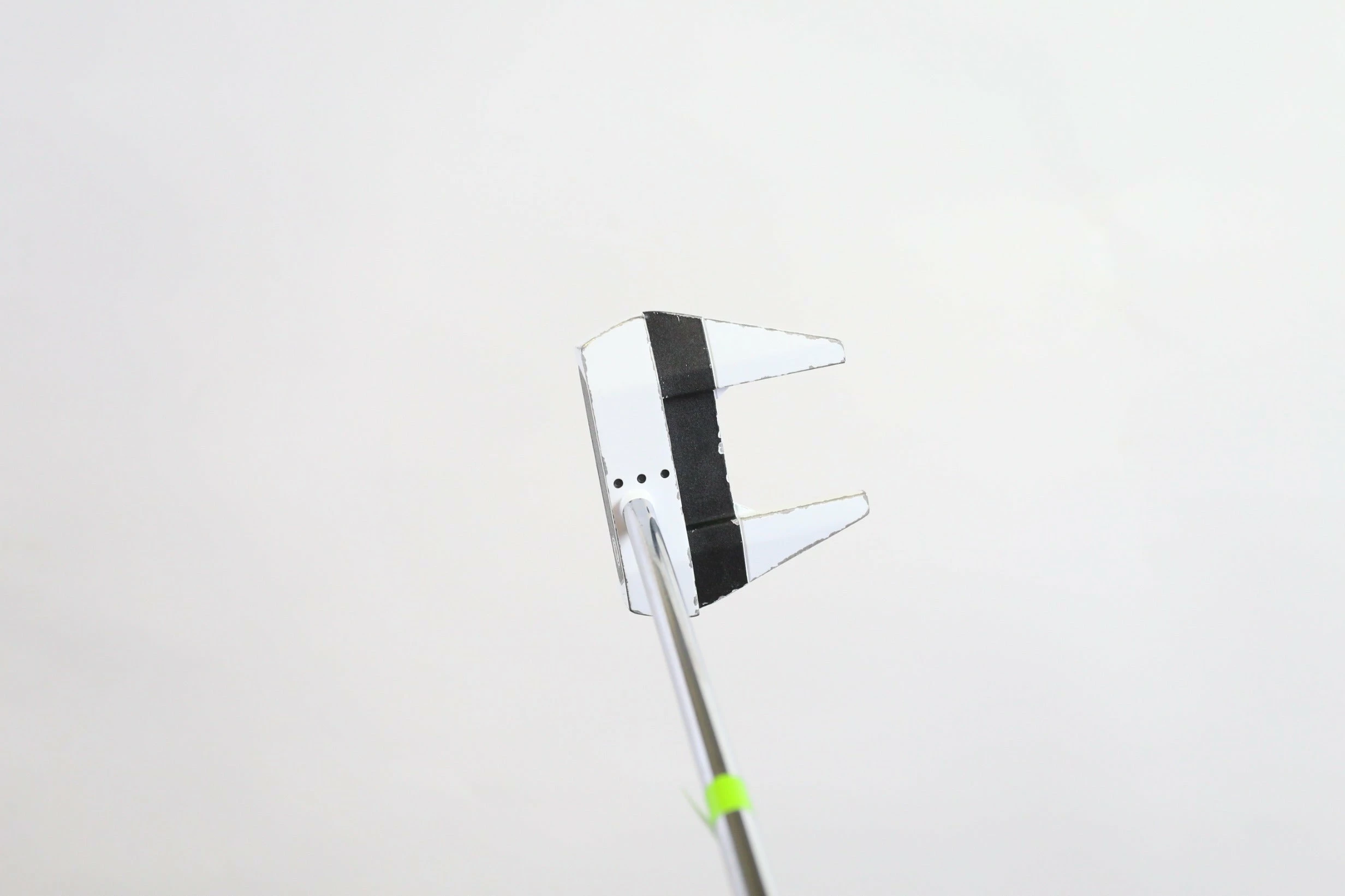 Odyssey Versa #7CS White Putter RH 35 In TaylorMade Steel Shaft 9 Odyssey Versa #7CS White Putter RH 35 In TaylorMade Steel Shaft - Image 7