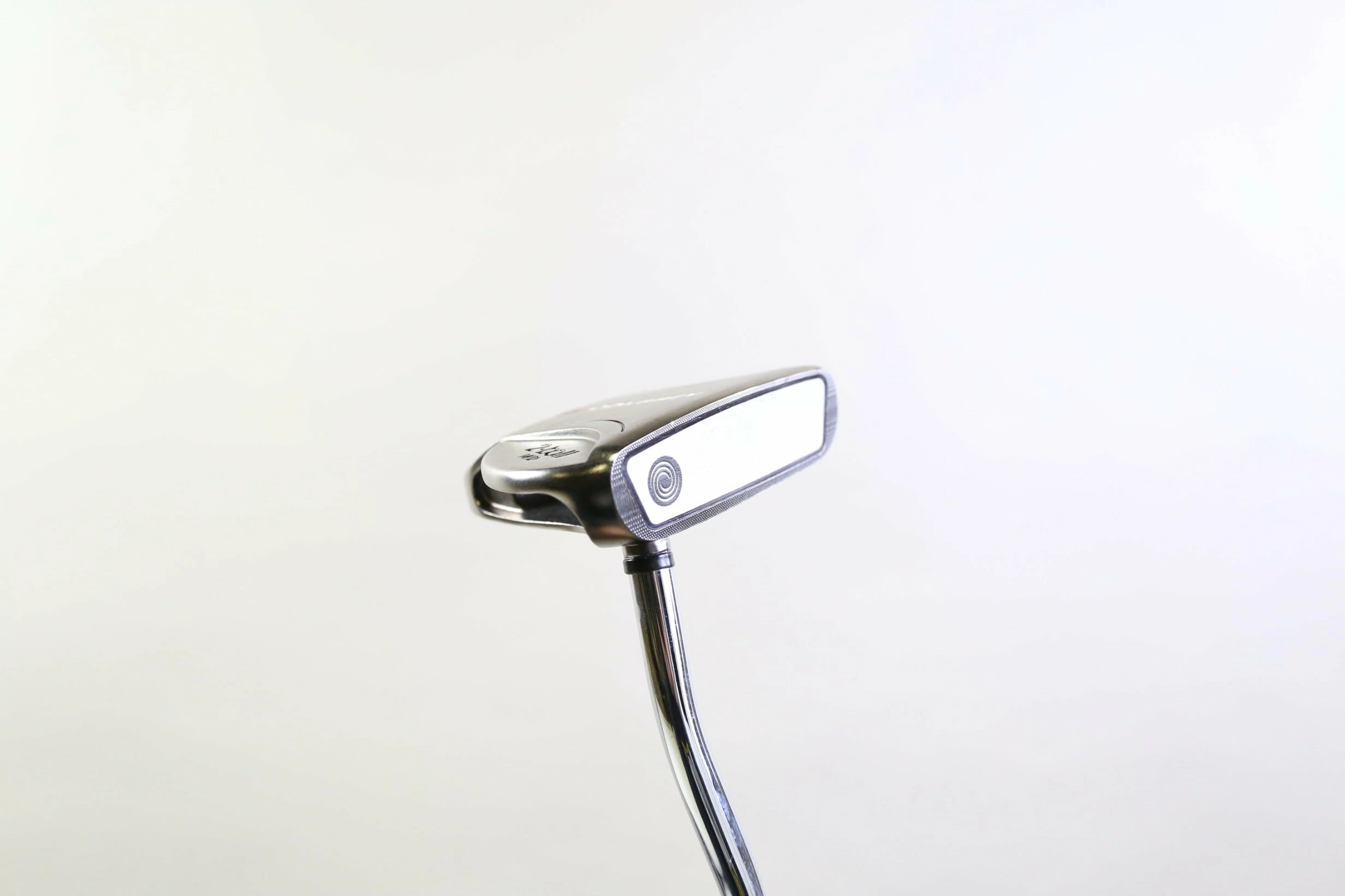 Odyssey White Ice 2-Ball Mid Putter RH 37.75 In Steel Shaft Traxion Grip 5 Odyssey White Ice 2-Ball Mid Putter RH 37.75 In Steel Shaft Traxion Grip - Image 3