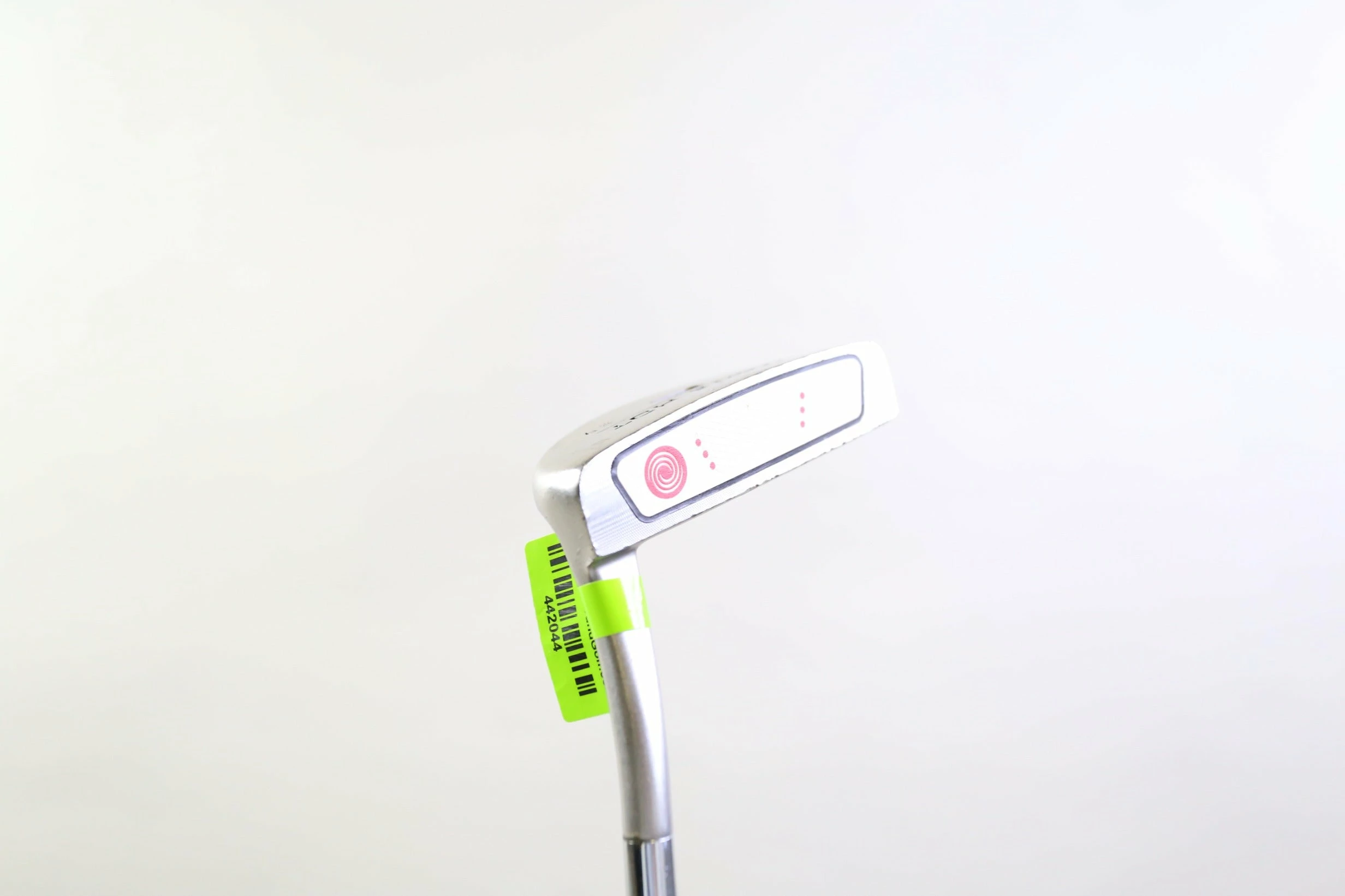 Odyssey White Hot XG #9 Putter RH 33.25 In Steel Shaft Oncourse Grip Mid-Mallet 5 Odyssey White Hot XG #9 Putter RH 33.25 In Steel Shaft Oncourse Grip Mid-Mallet - Image 3