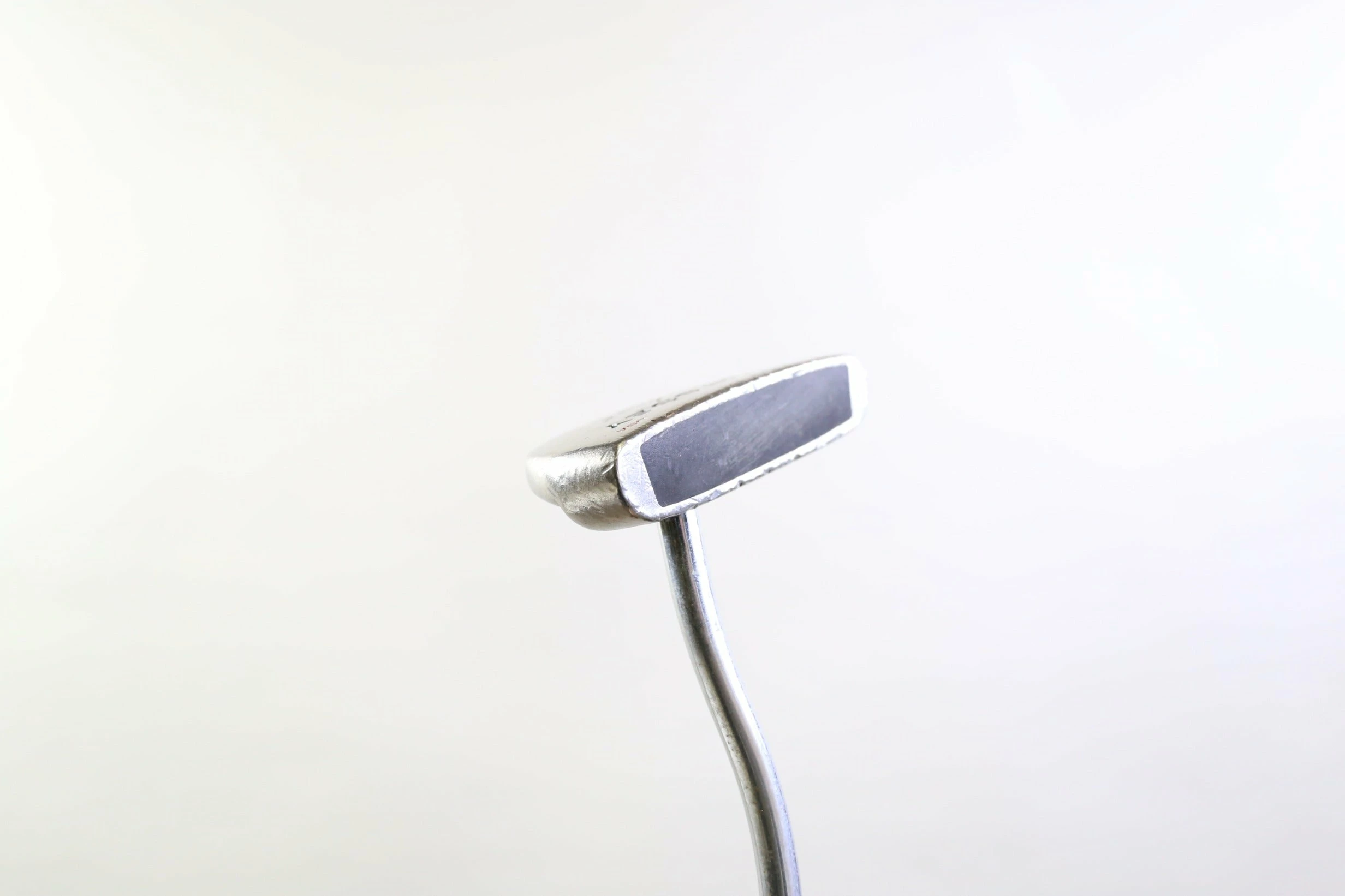 Odyssey DF Rossie 2 Mid-Mallet Putter RH 35 In Steel Shaft 5 Odyssey DF Rossie 2 Mid-Mallet Putter RH 35 In Steel Shaft - Image 3